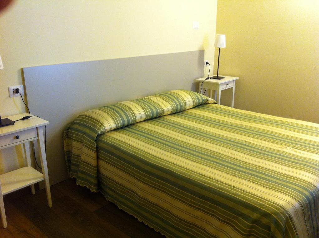 Albergo Il Cochino Montale  Екстериор снимка