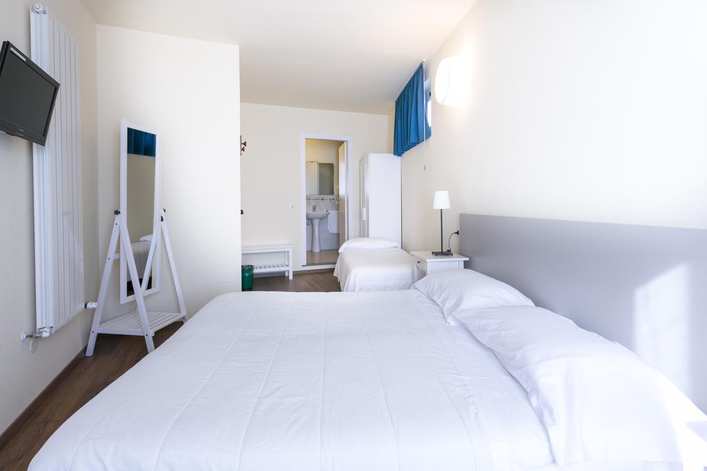 Albergo Il Cochino Montale  Екстериор снимка