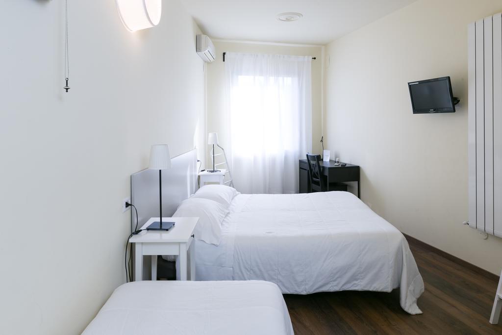 Albergo Il Cochino Montale  Екстериор снимка
