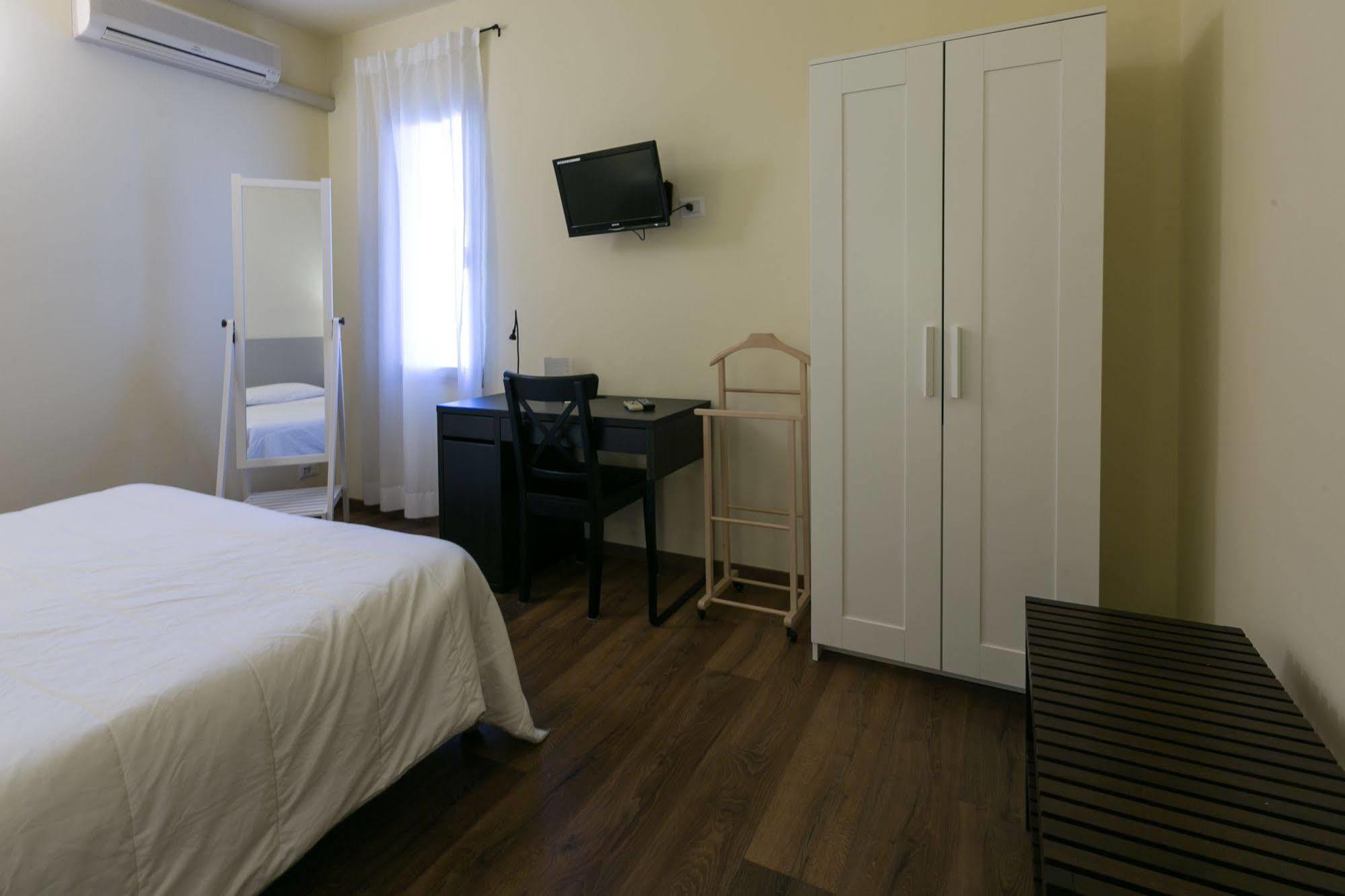 Albergo Il Cochino Montale  Екстериор снимка